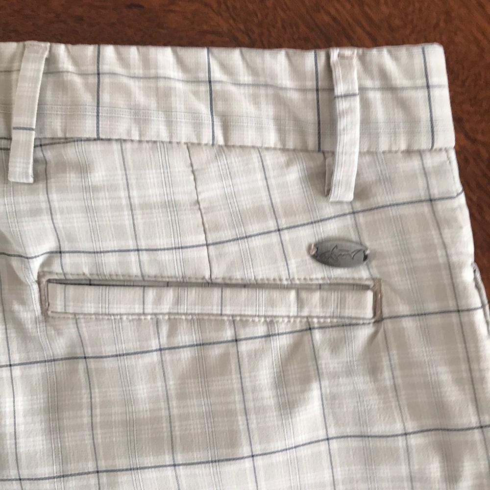Greg Norman Men Plaid Bamboo Bermuda Shorts 32. - Picture 4 of 8